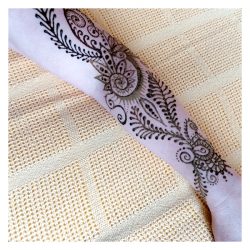 Henna Arm